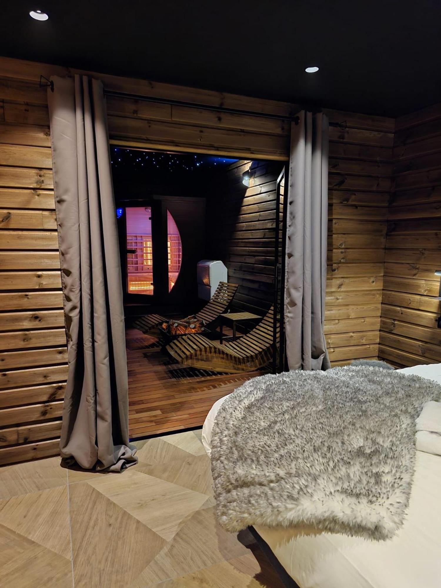 Le Chalet Loft Spa Calais Exterior foto